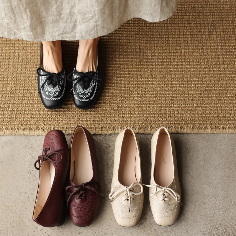 Embroidery Embellishments - Women Vintage Embroidered Ballet Flats Square