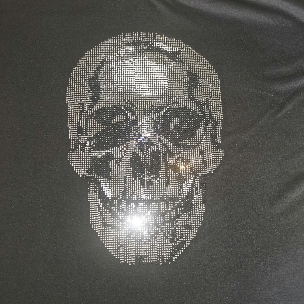 Skull Patch,Iron On Transfers  - Hotfix Rhinestone Sheet recension och pris